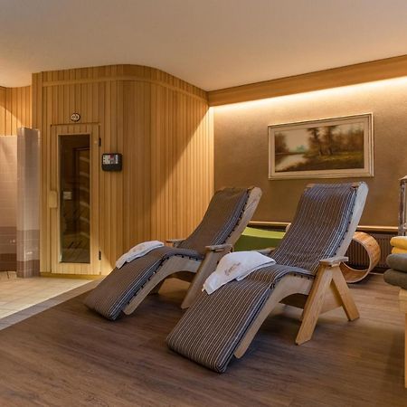 Albergo Contrin Campitello di Fassa Exteriör bild