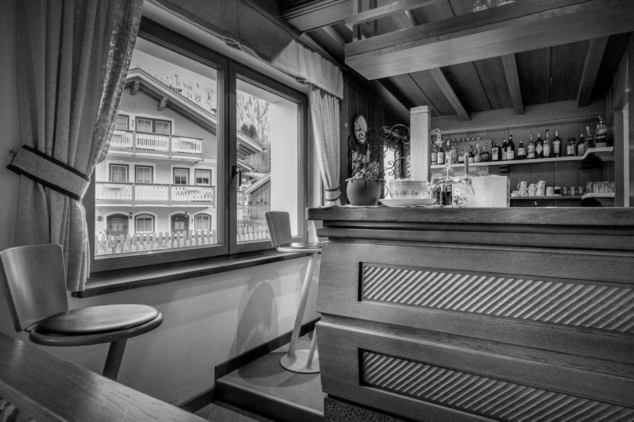 Albergo Contrin Campitello di Fassa Exteriör bild